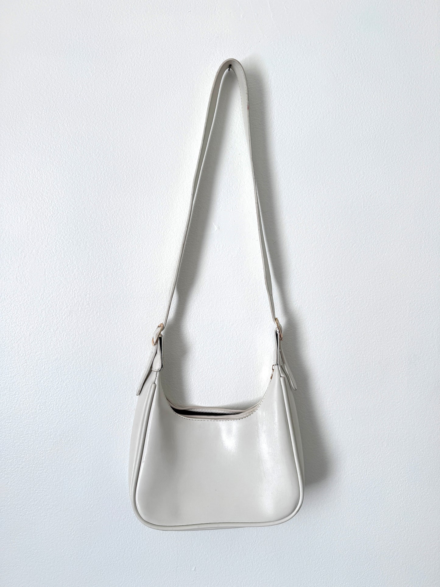 White leather crossbody purse