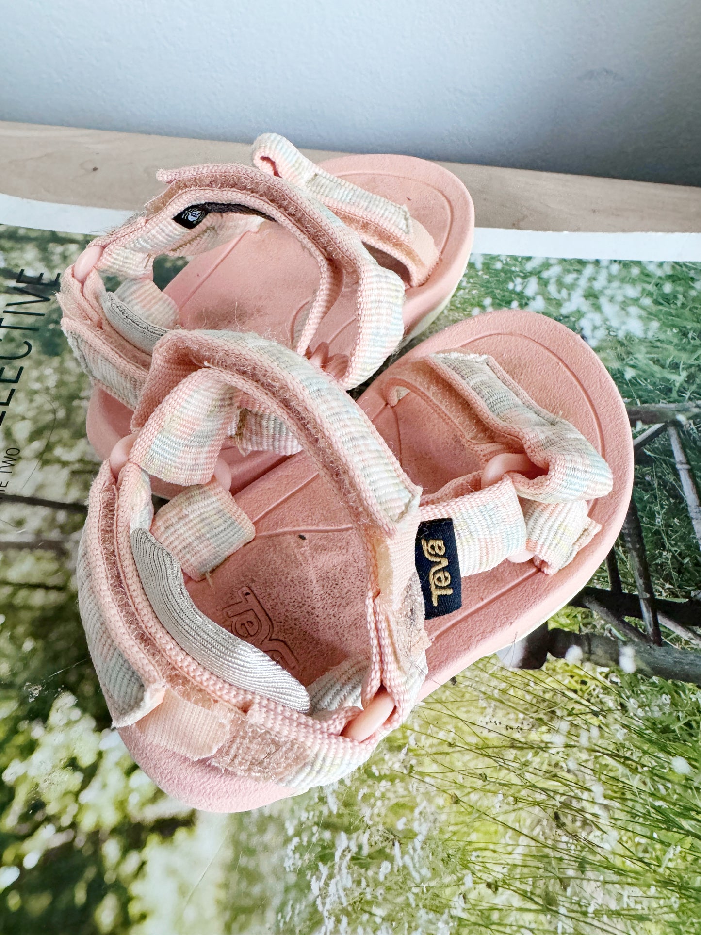 Tiny baby Teva sandals 4C