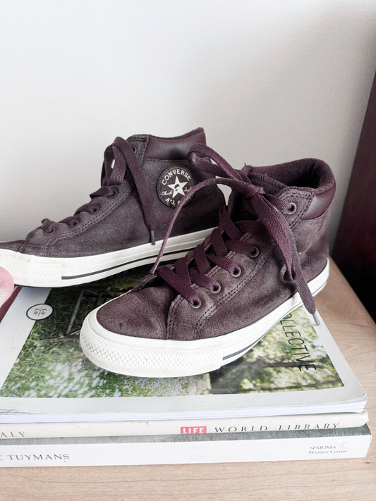 Brown suede leather high top chuck taylor converse size 4Y