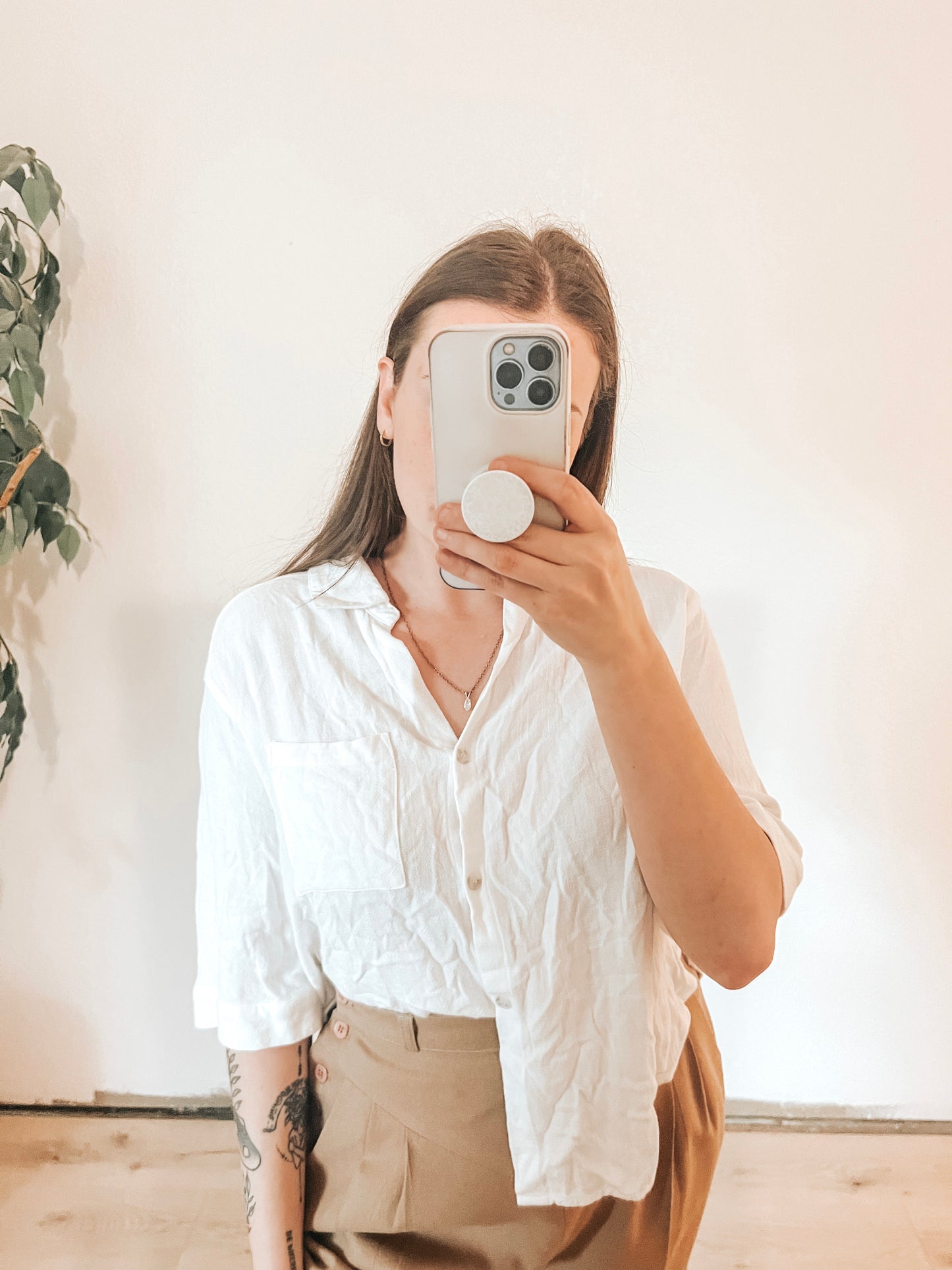 Lightweight white collared blouse size small